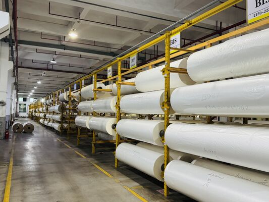 최대 130°C 온도 저항성 3 인치 또는 사용자 지정 종이 코어 및 0-6000 미터 길이의 PET 열 라미네이션 필름