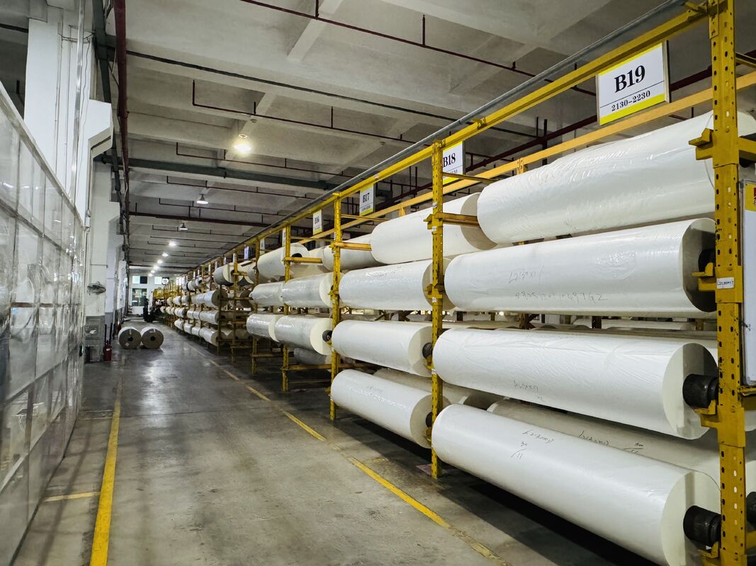 고정도 PET 열 라미네이션 필름 90도 이상의 광택과 열 라미네이터를 위한 11-250 미크론 두께