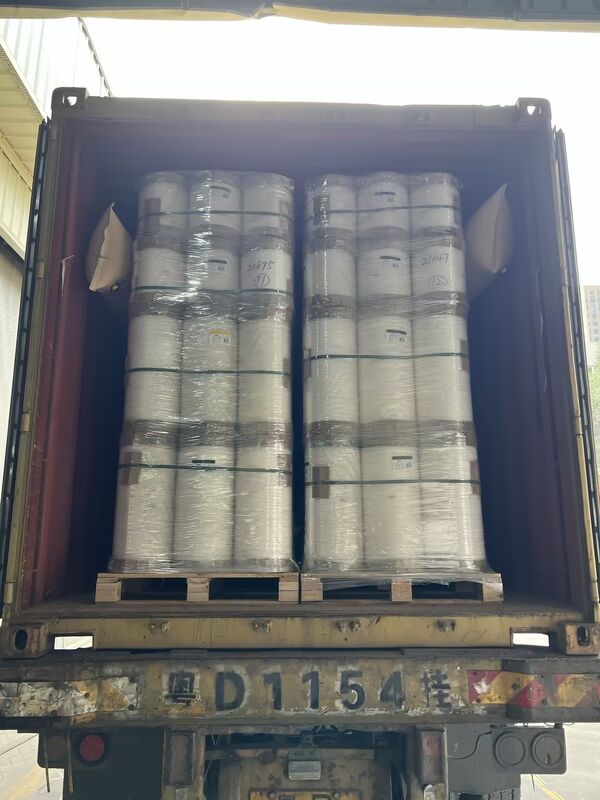 금속화 된 PET 필름, 110°C까지 열 저항성, 화학 저항성, 포장 및 라미네이션을 위한 부드러운 반사 표면